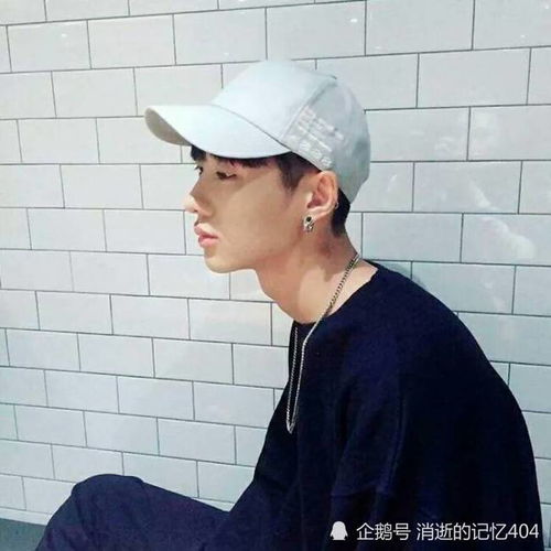  qq聊天,男生常回你这4字,嗯,铁定是真爱没错了
