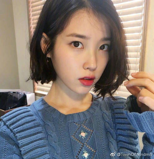 小清新女生头像短发