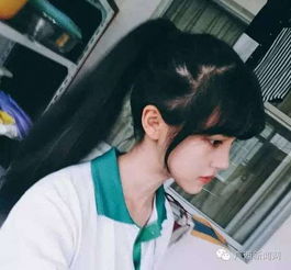 广西美女手抄笔记走红长得漂亮写字又好看真的很迷人