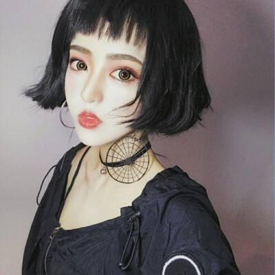  lolita妆容可甜可咸,你hold住哪款
