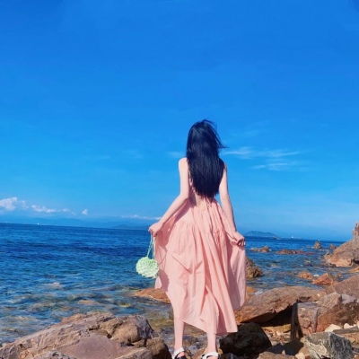  微信女生背影头像高清,让我知道明天还有你
