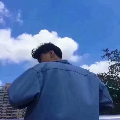  男生头像阳光帅气背影暖男侧脸高清图片
