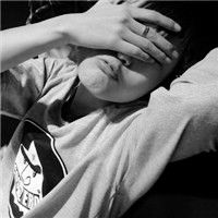  非主流伤感qq黑白男生头像