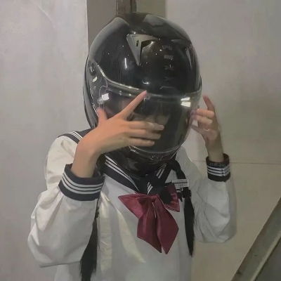  言.机甲jk超酷女孩久违