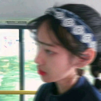  夏季清新女生头像,悟不透世间忧伤的女人
