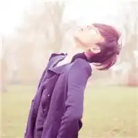  有没有好看的qq女生头像情侣的也可以