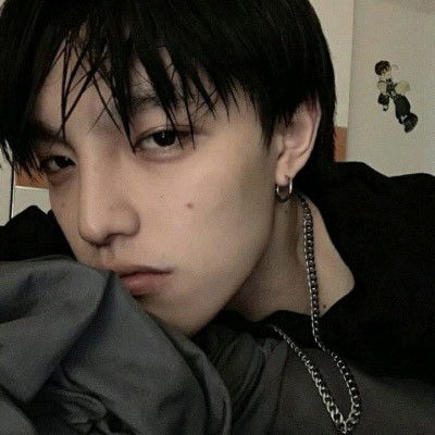  真人男生头像对你,穷极所思,可赴千里