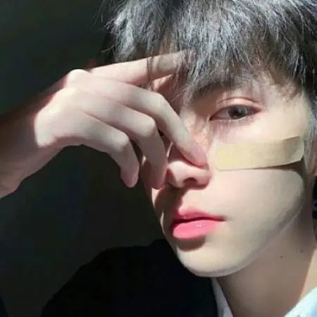  男生头像唯美气质男生头像图片相信生活总是别有用心第147期