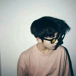  男生头像浪漫缺点诗意