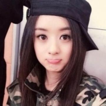  呆萌又霸气的颖宝