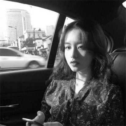  个性女生头像黑白系,生活真的让我很累