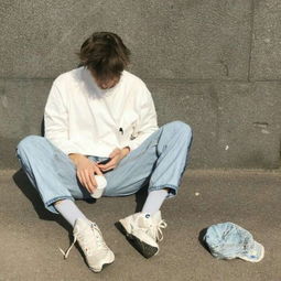  qq超酷头像男生霸气精选对什么都很冷漠只想对你笑