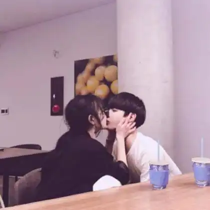 情侣头像图片一男一女情