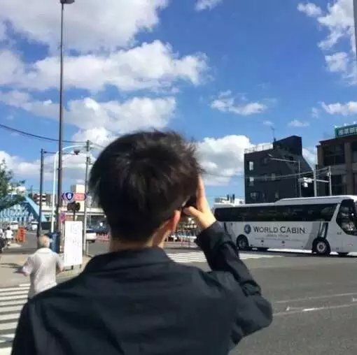  男人一旦厌烦你,就会有这四种表现