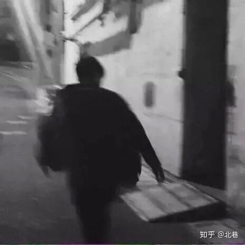 qq头像伤感男生颓废