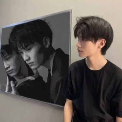 头像 男生高冷