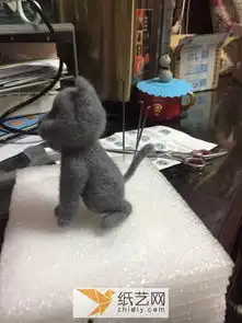  可爱的羊毛毡小猫钥匙链情人节礼物制作教程