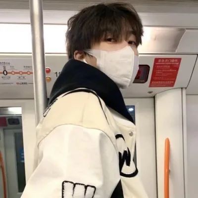 微信男生头像帅气冷酷00
