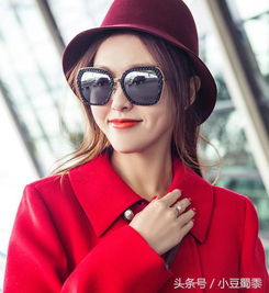  女星戴帽子,周冬雨表情亮了,袁姗姗气质郑爽很美但终究不如她