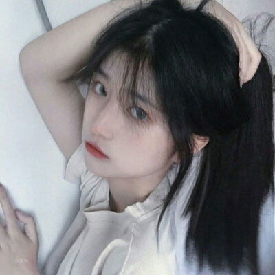 女生头像高冷红衣