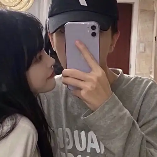 qq情侣头像污到死双人床