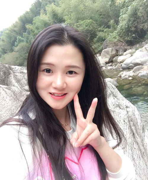  中国女排又一美女嫁人婚纱照优雅大方,新郎高大帅气