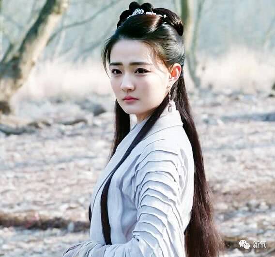  在蒋勤勤和这个微调得超美的女星面前,张钧甯演第一美人尬不尬