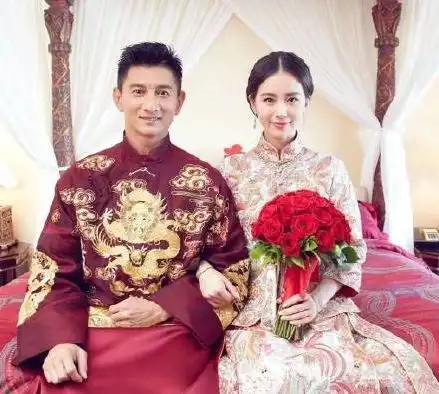  同样是结婚,身着汉服的唐嫣美过穿着婚纱的杨幂好几倍