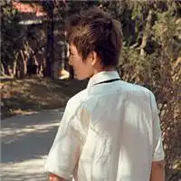 qq情侣头像一男一女冷酷