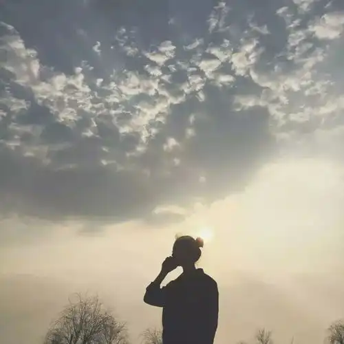  女生嫁给爱情后的样子,太甜了
