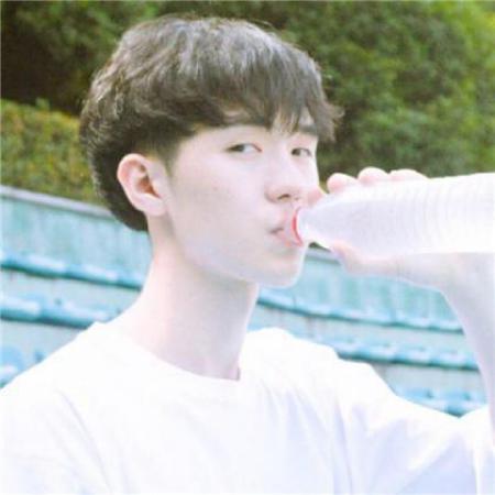 男生唯美头像男人