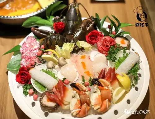  玫瑰虾滑吉祥四喜锅,情人节最浪漫火锅在这还有小猪佩奇陪你过节