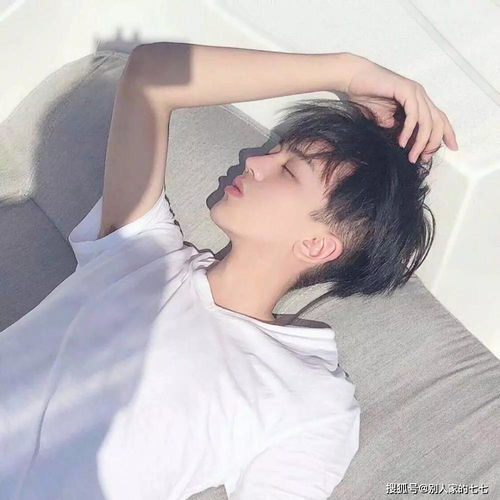  过来人给女孩提个醒渣男的四个特点,遇到请远离