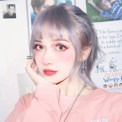 彩色头发女生头像