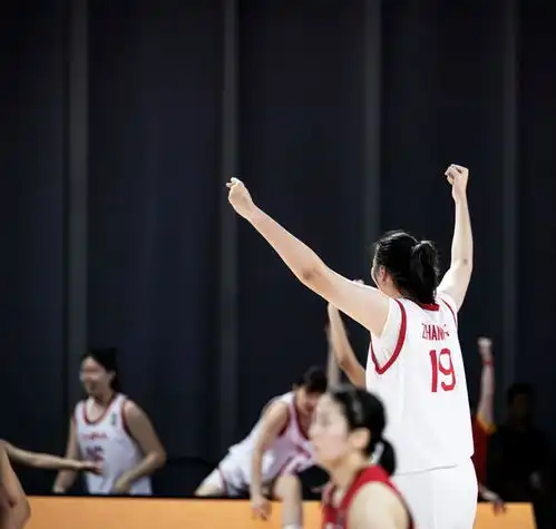  女篮希望17岁张子宇首次回应女姚明称号努力向姚主席看齐