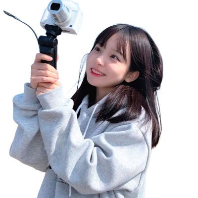 头像女生简单气质网红