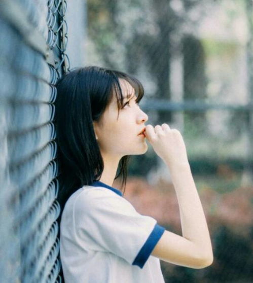  世间唯一的美好初恋作者芊芊朗诵卓尔不凡