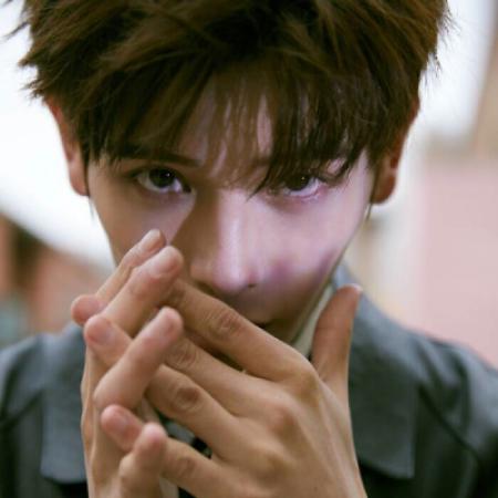  成熟男生微信头像,成熟男人头像是否适合你的口味