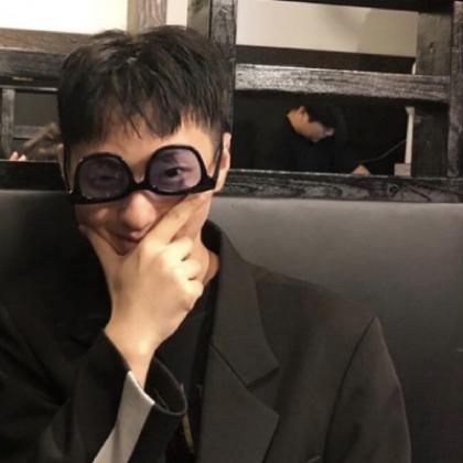  网络男神男生撩妹适合用的头像,人生何必如初见