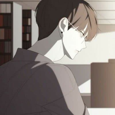  动漫男生头像星汉淡无色,玉镜独空浮