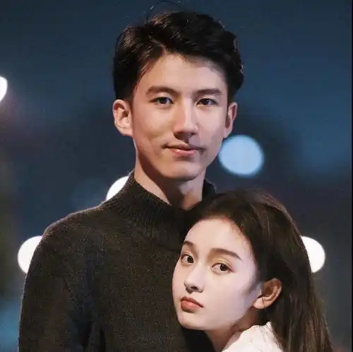 网红情侣头像一男一女细
