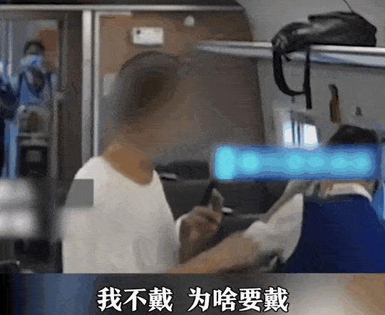  口罩一男子因它被刑拘,浙江一地为它紧急提醒张文宏更新微博,谈到疫情说