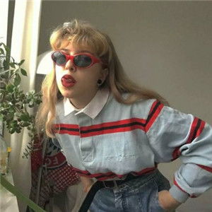  欧美范图片个性范头像超酷女生,长发更显几分的清新甜美