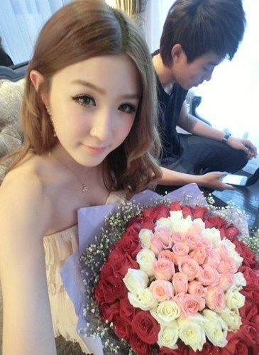  有不带字女生头像么,
