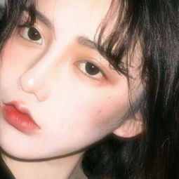 qq头像女生伤感口红