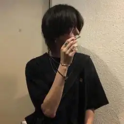 帅气男生头像伤感