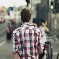  求这张女图对应的男图2张是一对情侣头像