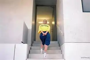  等我们老了,也要一起拍这样的情侣照