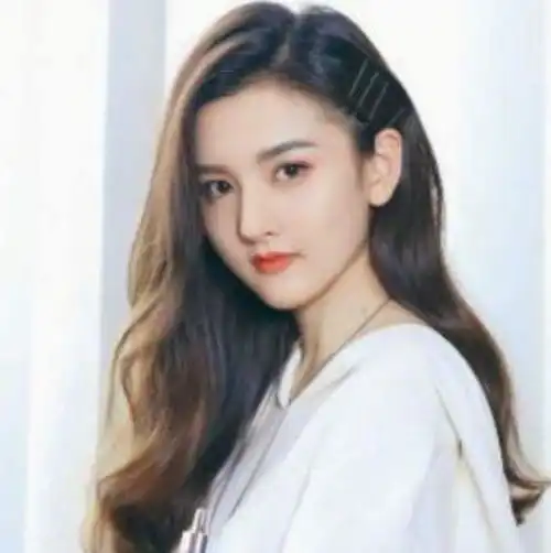  胡歌的初恋,宋祖儿的初恋,杨紫的初恋,看到李晨的初恋我断网了