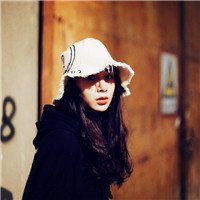  戴渔夫帽女生头像微信头像图片大全